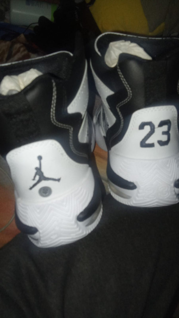 YA TENGO MIS TENNIS